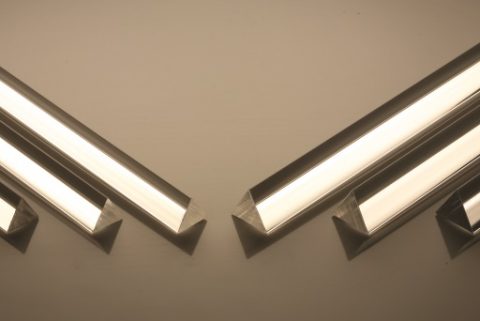 pmma_xt_triangle_-bar_TN-480x321